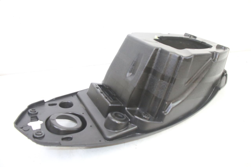 photo de ASIENTO DE ALMACENAMIENTO PEUGEOT KISBEE 2T 50 (2010 - 2017) - Detalles de los puntos de fijación