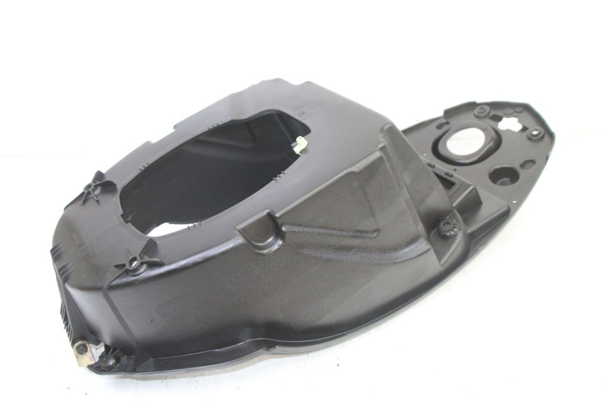 photo de ASIENTO DE ALMACENAMIENTO PEUGEOT KISBEE 2T 50 (2010 - 2017) - Estado de la superficie y material