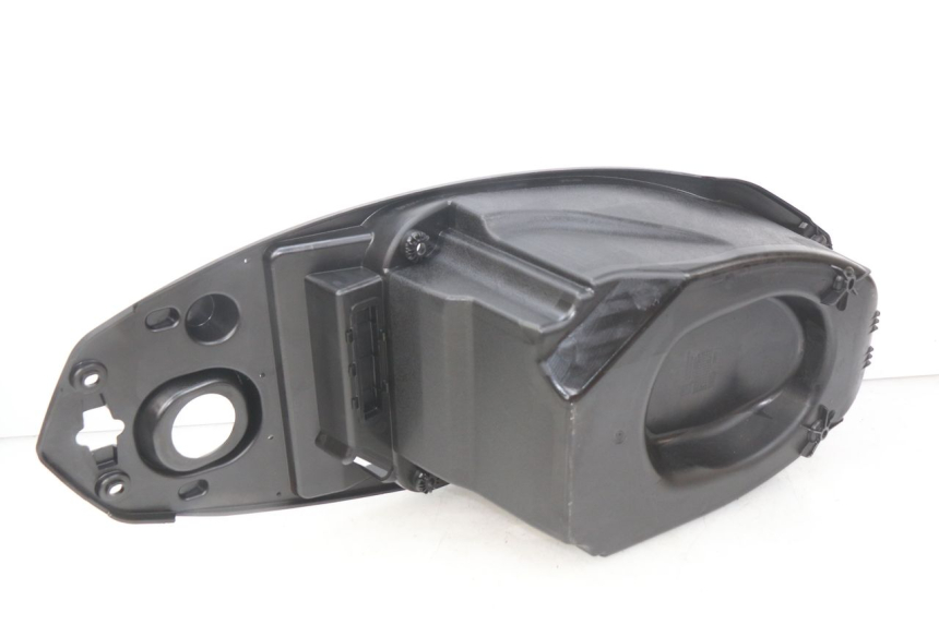 photo de CAJA DEL ASIENTO PEUGEOT KISBEE 4T 50 (2018 - 2022) - Detalle de la pieza