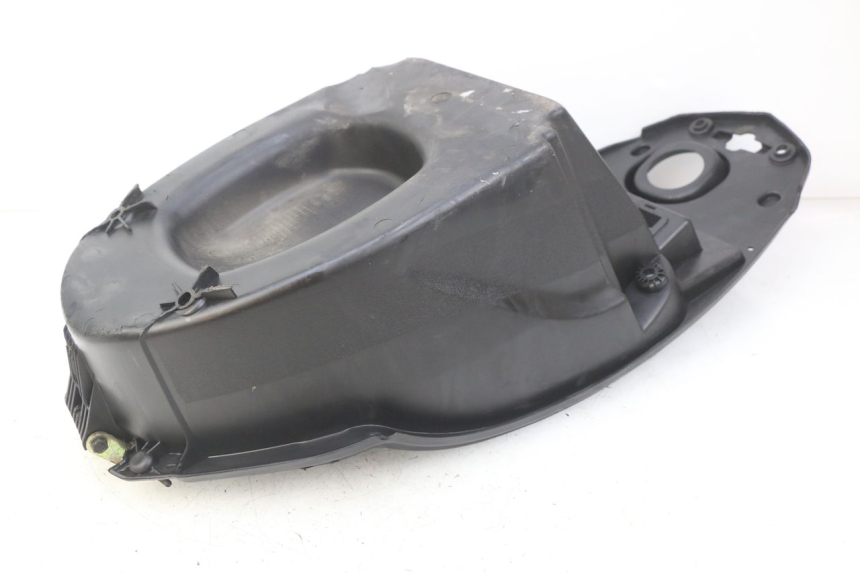 photo de CAJA DEL ASIENTO PEUGEOT KISBEE 4T 50 (2010 - 2017) - Primer plano técnico