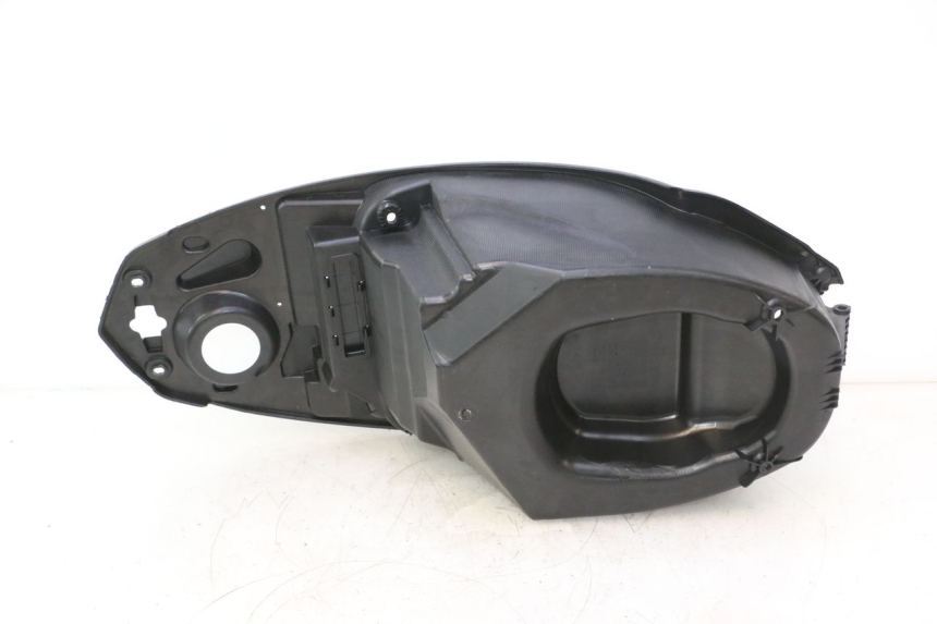 photo de ASIENTO COFRE PEUGEOT KISBEE 4T 50 (2023 - 2026) - Primer plano técnico
