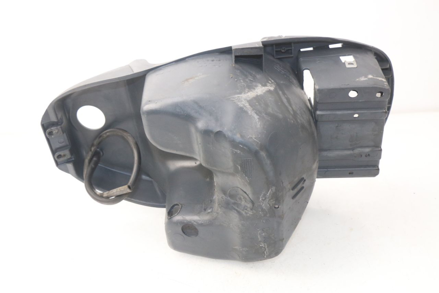 photo de CAJA DEL ASIENTO PIAGGIO LIBERTY 4T 50 (2004 - 2008) - Detalles de los puntos de fijación