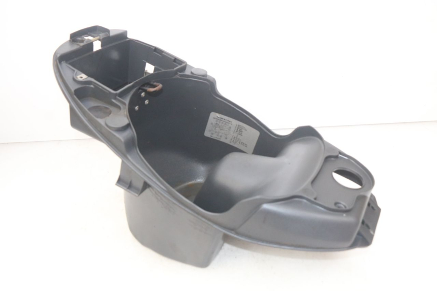 photo de CAJA DEL ASIENTO PIAGGIO LIBERTY 4T 50 (2004 - 2008) - Otra perspectiva
