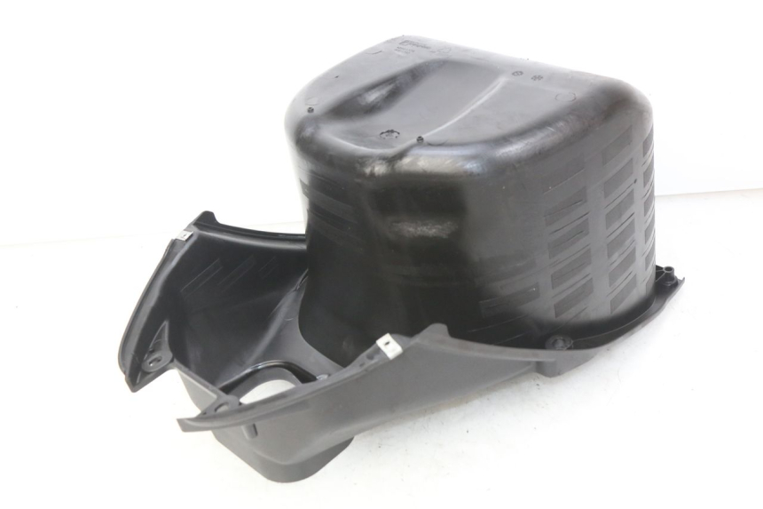 photo de CAJA DEL ASIENTO PIAGGIO LIBERTY IGET S 125 (2016 - 2020) - Detalle de la pieza