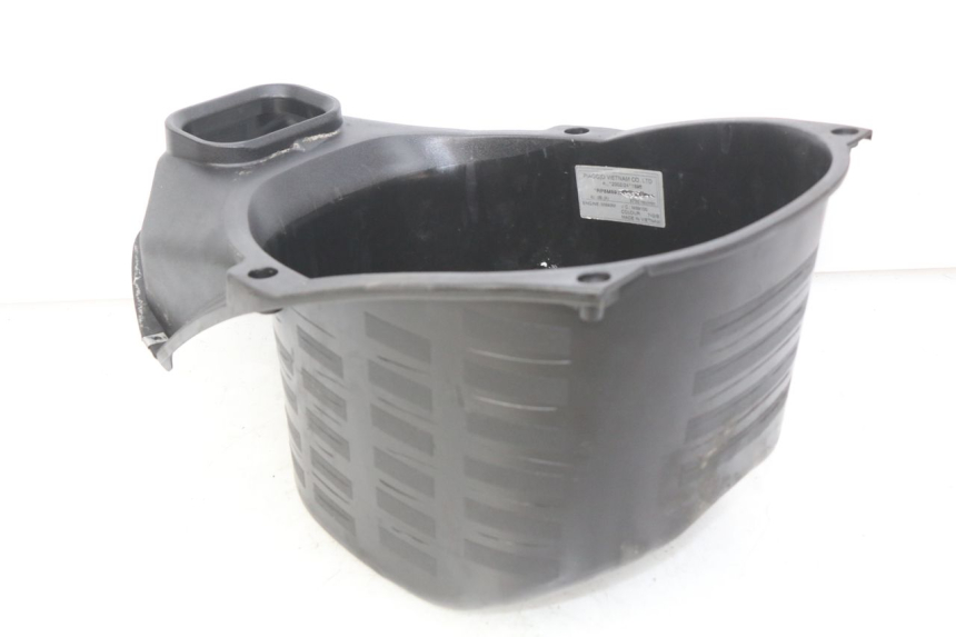 photo de CAJA DEL ASIENTO PIAGGIO LIBERTY IGET S 125 (2016 - 2020) - Primer plano técnico