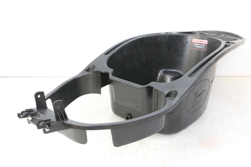 photo de ASIENTO COFRE LONGJIA SHARPY 125 (2020 - 2024) - Otra perspectiva