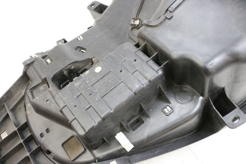 photo de ASIENTO COFRE PIAGGIO MP3 HPE 350 (2018 - 2020) - Detalle de la pieza