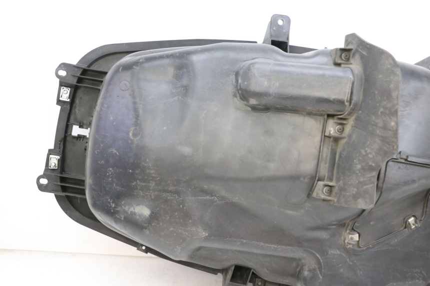 photo de ASIENTO COFRE PIAGGIO MP3 HPE 350 (2018 - 2020) - Características distintivas