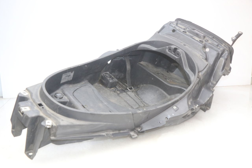 photo de CAJA DEL ASIENTO PIAGGIO MP3 LT 400 (2007 - 2012) - Vista principal