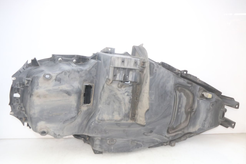 photo de CAJA DEL ASIENTO PIAGGIO MP3 LT 400 (2007 - 2012) - Otra perspectiva