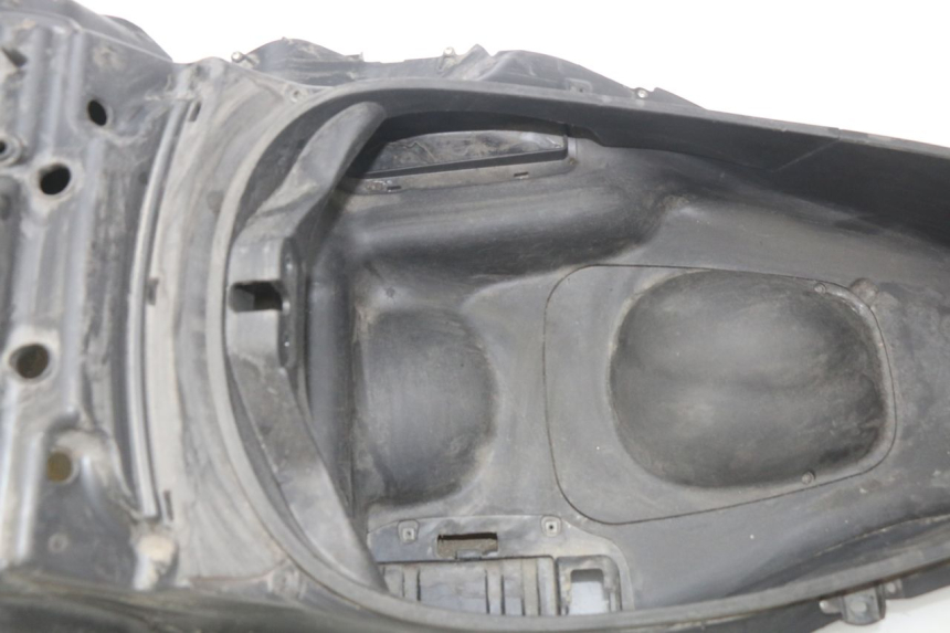 photo de CAJA DEL ASIENTO PIAGGIO MP3 LT 300 (2010 - 2016) - Recambio usado revisado