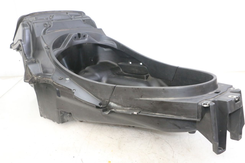 photo de ASIENTO COFRE PIAGGIO MP3 LT 300 (2010 - 2016) - Detalles de los puntos de fijación