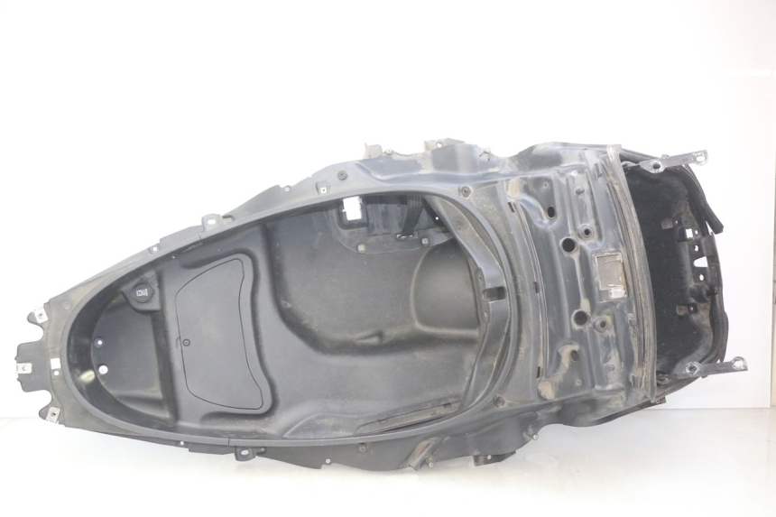 photo de CAJA DEL ASIENTO PIAGGIO MP3 500 (2011 - 2015) - Vista principal