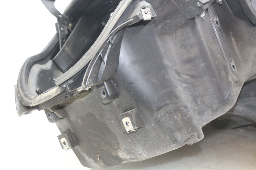 photo de CAJA DEL ASIENTO PIAGGIO MP3 500 (2011 - 2015) - Otra perspectiva