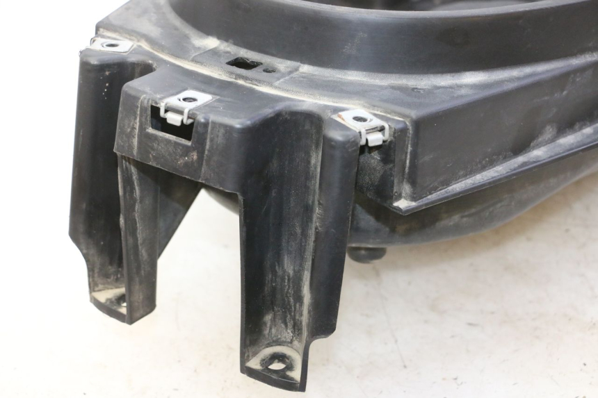 photo de ASIENTO COFRE PIAGGIO MP3 RL 250 (2006 - 2010) - Zoom estado de uso