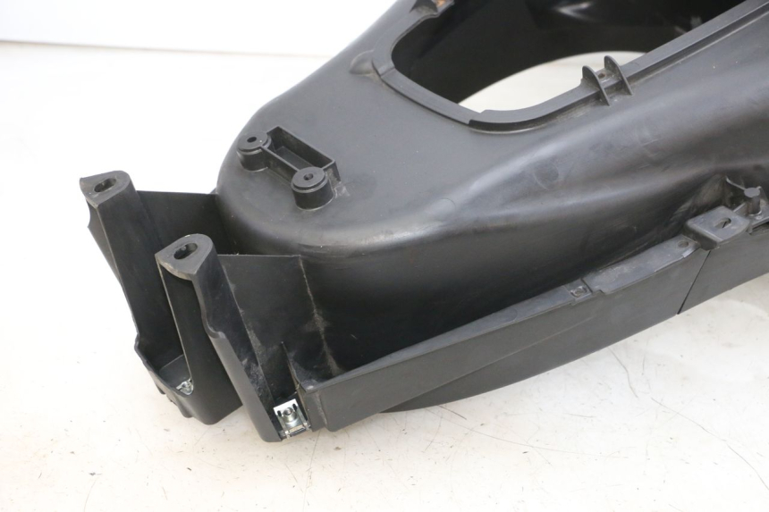 photo de ASIENTO COFRE PIAGGIO MP3 RL 250 (2006 - 2010) - Marcados y referencias originales