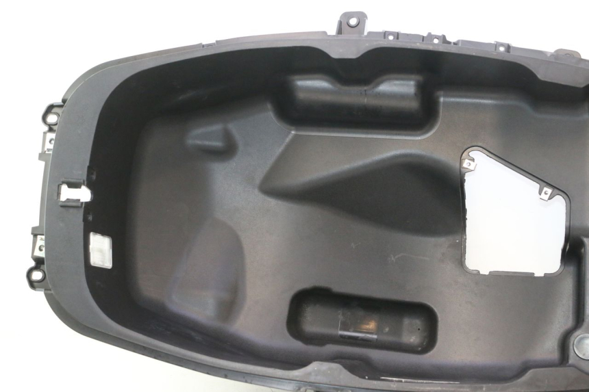 photo de ASIENTO COFRE PIAGGIO MP3 500 (2016 - 2018) - Inspección visual detallada