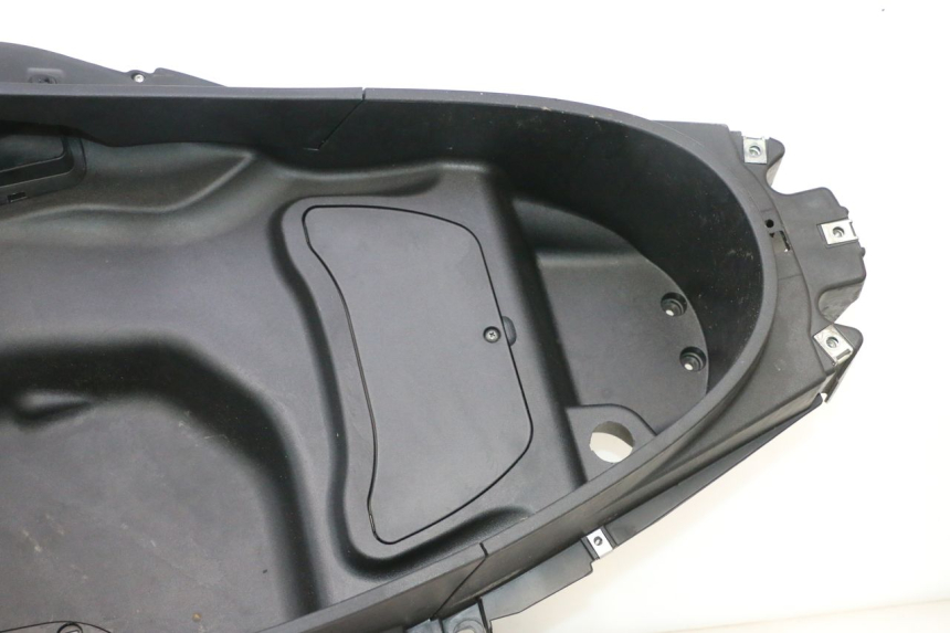 photo de CAJA DEL ASIENTO PIAGGIO MP3 500 (2011 - 2015) - Foto de producto adicional