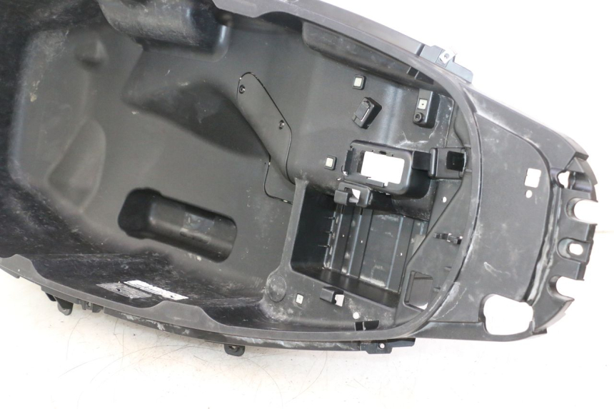 photo de ASIENTO COFRE PIAGGIO MP3 500 (2016 - 2018) - Detalle de la pieza