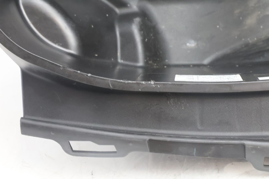 photo de ASIENTO COFRE YAMAHA N-MAX NMAX 125 (2021 - 2024) - Detalles de los puntos de fijación
