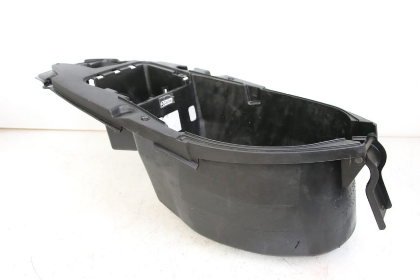 photo de ASIENTO DE ALMACENAMIENTO PIAGGIO NEW TYPHOON 50 (2018 - 2021) - Otra perspectiva