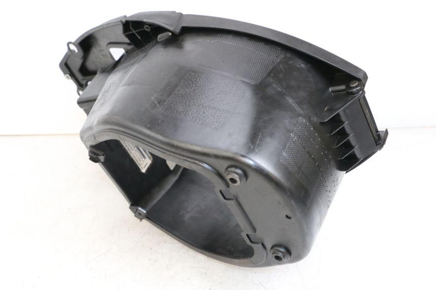 photo de ASIENTO DE ALMACENAMIENTO PIAGGIO NEW TYPHOON 50 (2018 - 2021) - Primer plano técnico