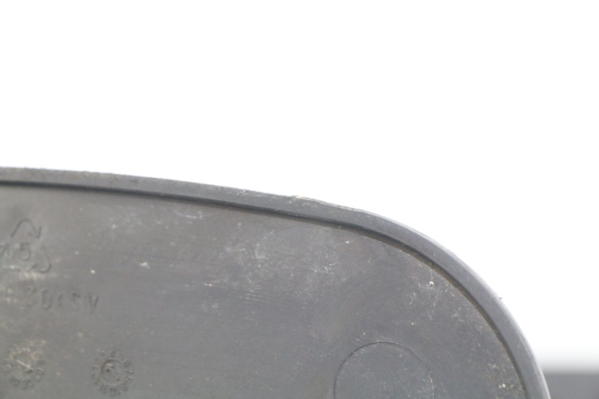 photo de ASIENTO DE ALMACENAMIENTO GILERA NEXUS 125 (2007 - 2009) - Primer plano técnico