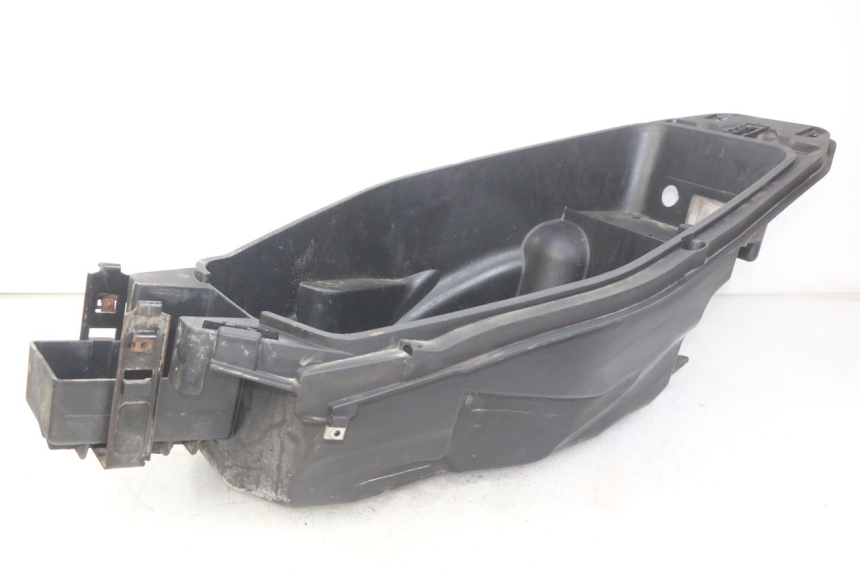 photo de ASIENTO DE ALMACENAMIENTO GILERA NEXUS 125 (2007 - 2009) - Estado de la superficie y material