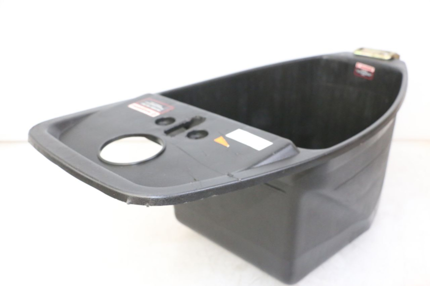 photo de ASIENTO COFRE JM MOTORS OLDIES GT 4T 50 (2018 - 2025) - Otra perspectiva