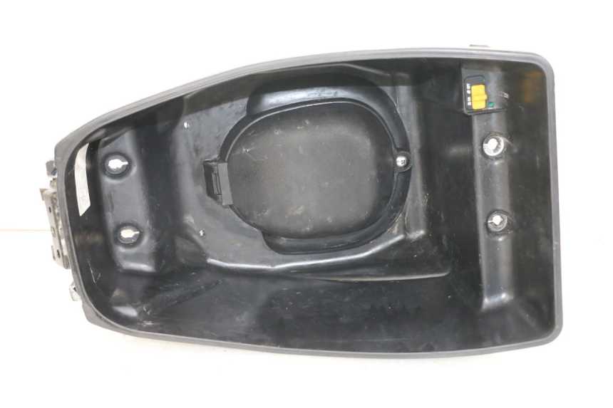 photo de ASIENTO COFRE SYM ORBIT 50 (2008 - 2010) - Primer plano técnico