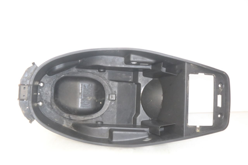 photo de ASIENTO DE ALMACENAMIENTO KYMCO PEOPLE 250 (2004 - 2008) - Vista principal