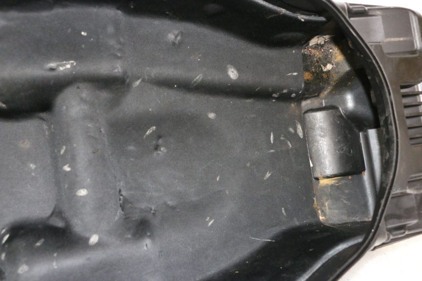 photo de ASIENTO COFRE PEUGEOT SATELIS 125 (2013 - 2018) - Marcados y referencias originales