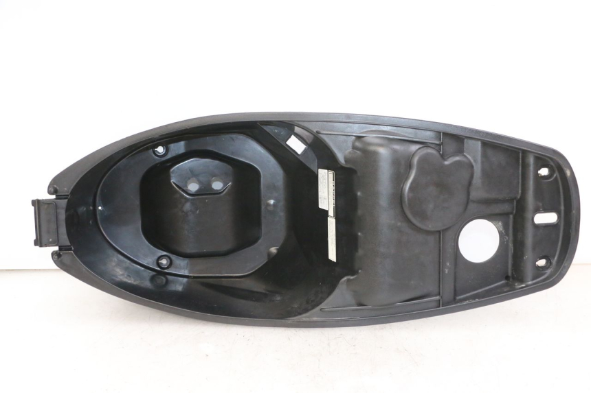 photo de ASIENTO DE ALMACENAMIENTO PEUGEOT TWEET 4T 50 (2014 - 2019) - Primer plano técnico