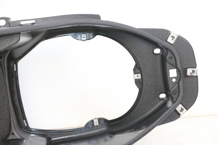 photo de ASIENTO COFRE PIAGGIO BEVERLY 125 (1998 - 2005) - Estado de la superficie y material