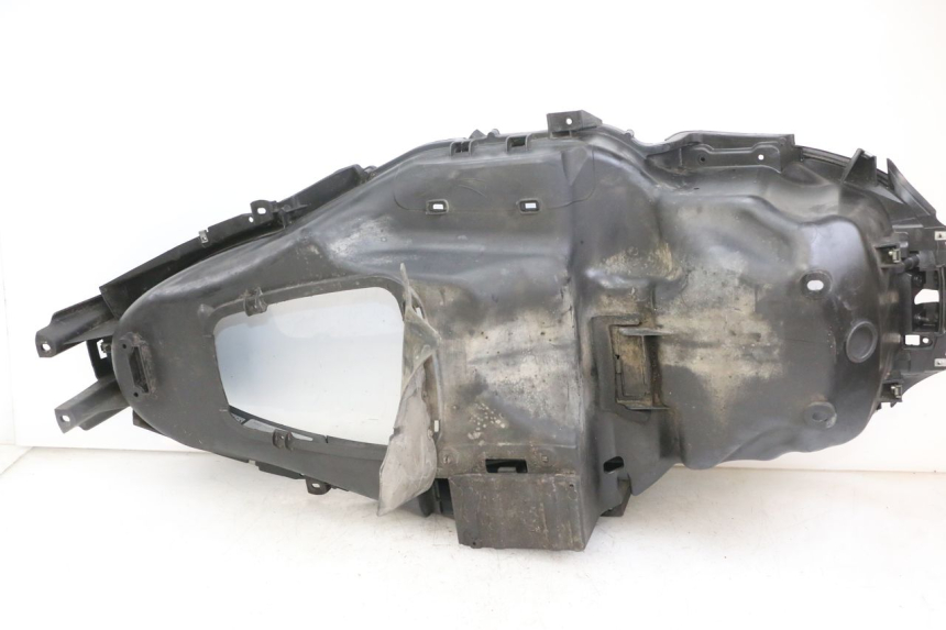 photo de ASIENTO COFRE PIAGGIO MP3 125 (2006 - 2014) - Detalles de los puntos de fijación