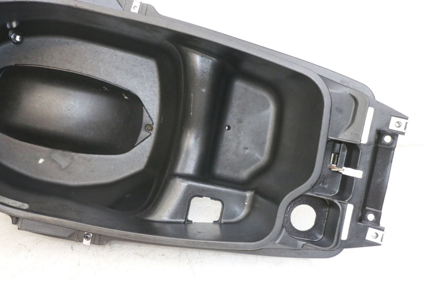 photo de ASIENTO COFRE GILERA RUNNER LC 50 (1997 - 1998) - Detalles de los puntos de fijación