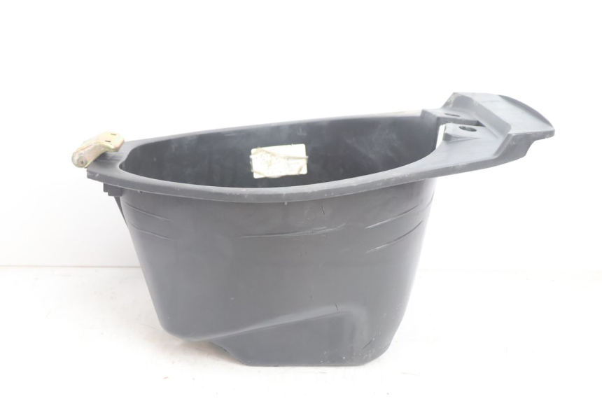 photo de CAJA DEL ASIENTO KEEWAY RY6 2T 50 (2011 - 2019) - Detalle de la pieza