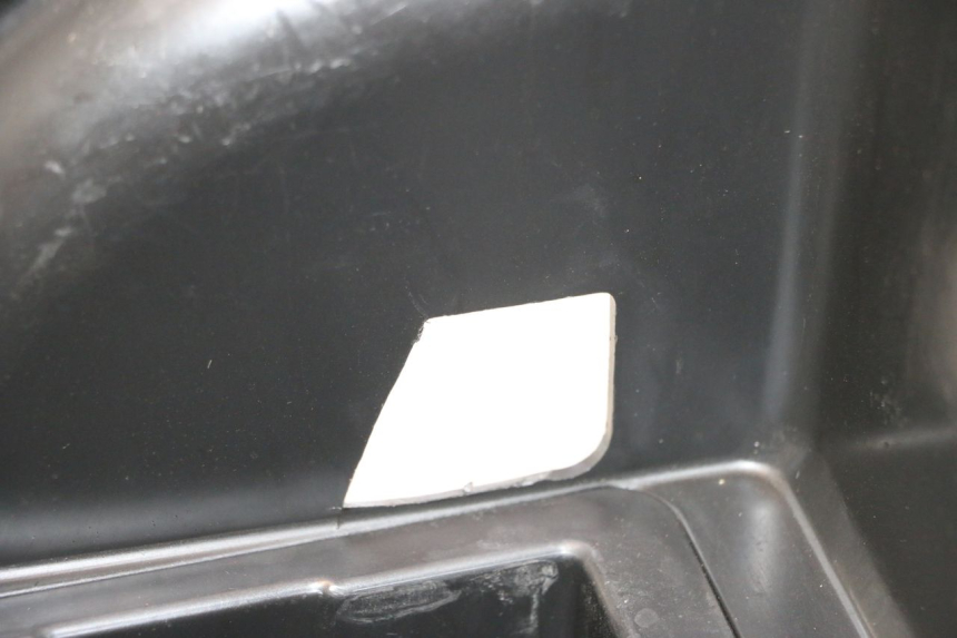photo de ASIENTO COFRE BAIKU SAKURA 1 (2021 - 2025) - Detalle de la pieza