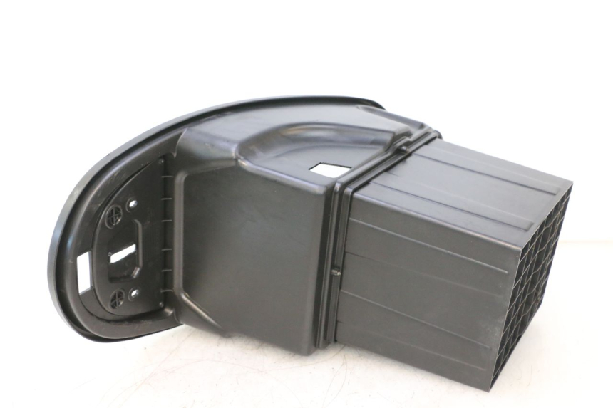 photo de ASIENTO COFRE BAIKU SAKURA 1 (2021 - 2025) - Primer plano técnico