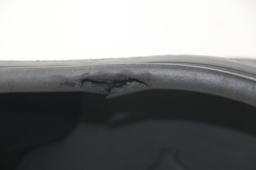 photo de ASIENTO COFRE JM MOTORS SANTANA 50 (2014 - 2023) - Zoom estado de uso