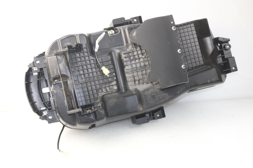 photo de ASIENTO COFRE PEUGEOT SATELIS 300 (2012 - 2015) - Zoom estado de uso