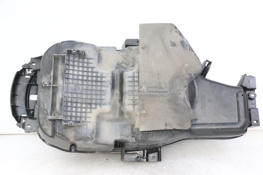 photo de ASIENTO COFRE PEUGEOT SATELIS 250 (2006 - 2012) - Detalle de la pieza