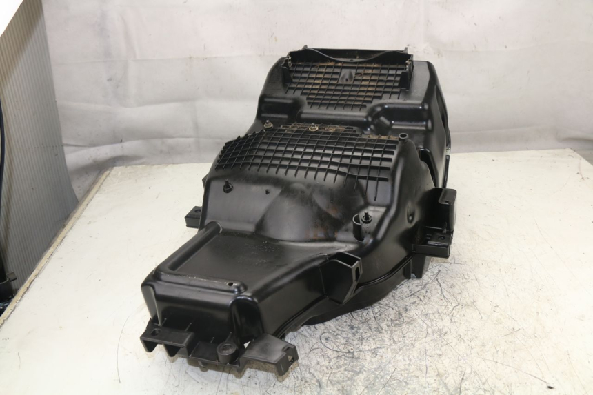 photo de ASIENTO COFRE PEUGEOT SATELIS 400 (2007 - 2013) - Zoom estado de uso