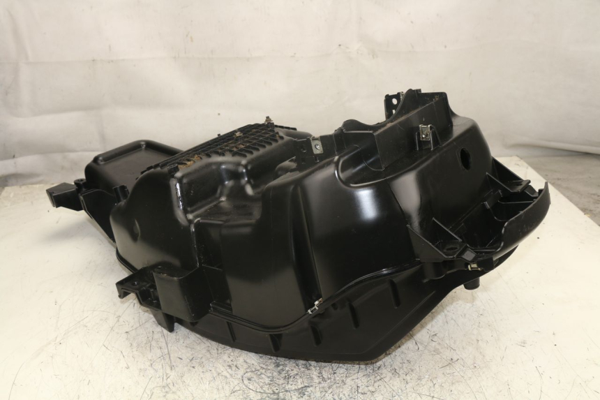 photo de ASIENTO COFRE PEUGEOT SATELIS 400 (2007 - 2013) - Otra perspectiva