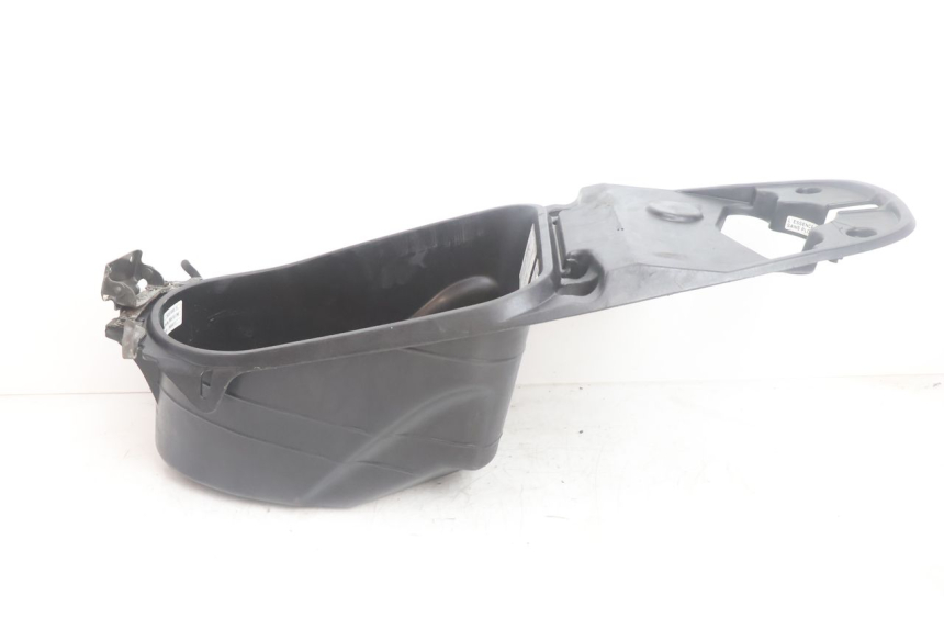 photo de ASIENTO COFRE HONDA SCV LEAD 100 (2003 - 2007) - Primer plano técnico
