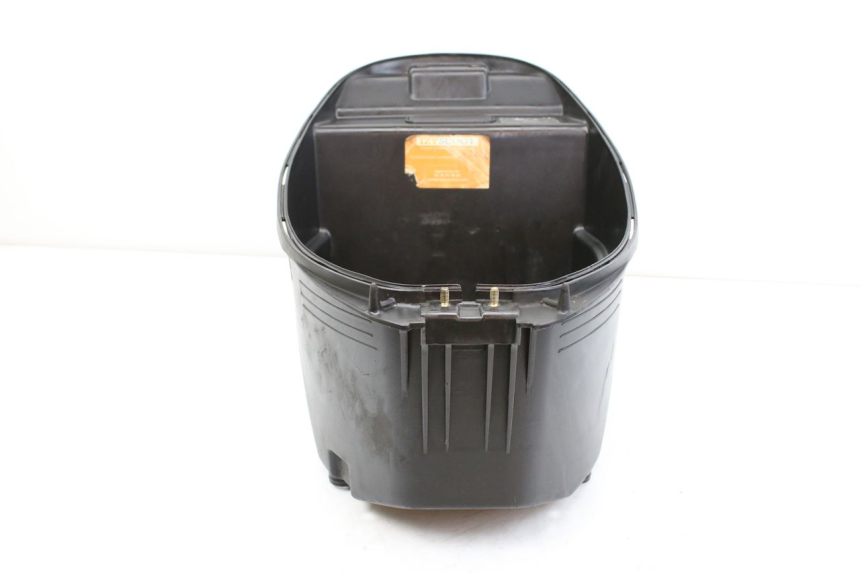 photo de CAJA DEL ASIENTO KYMCO SENTO 100 (2008 - 2013) - Zoom estado de uso