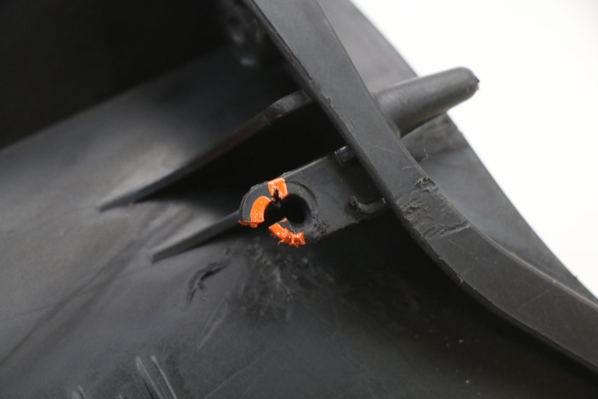 photo de ASIENTO COFRE HONDA SH ABS 125 (2012 - 2017) - Detalles de los puntos de fijación