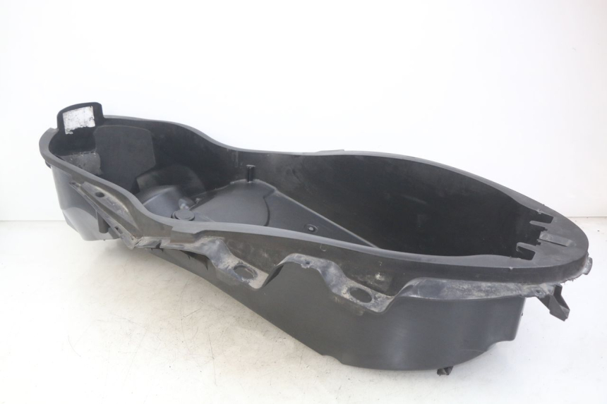 photo de CAJA DEL ASIENTO MBK SKYCRUISER 125 (2010 - 2013) - Vista general del producto