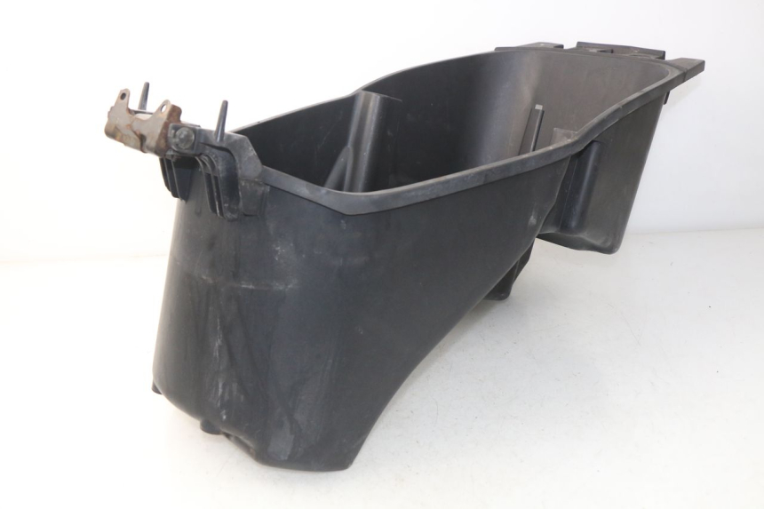 photo de ASIENTO COFRE MBK SKYLINER 125 (2004 - 2007) - Detalles de los puntos de fijación