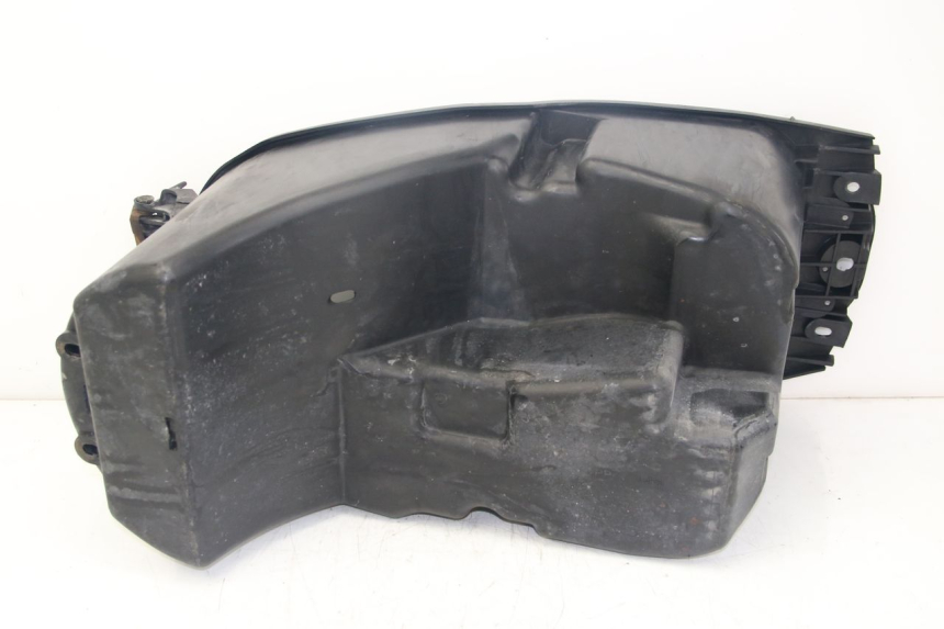 photo de ASIENTO DE ALMACENAMIENTO MBK SKYLINER 125 (1998 - 2001) - Detalles de los puntos de fijación